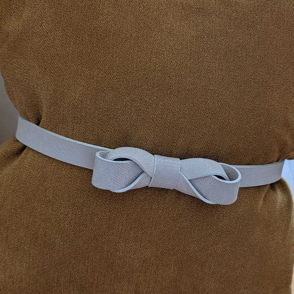 Vince Camuto - White Bow Belt